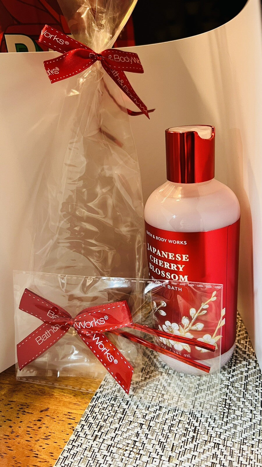 Bath & Body Works JAPANESE CHERRY BLOSSOM Bubble Bath 10 fl oz w/ Plastic Wrap