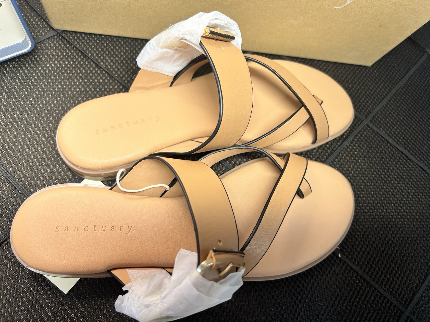 Sanctuary Smart Creation Spring Toe-Loop Sandal Brown Size 7M