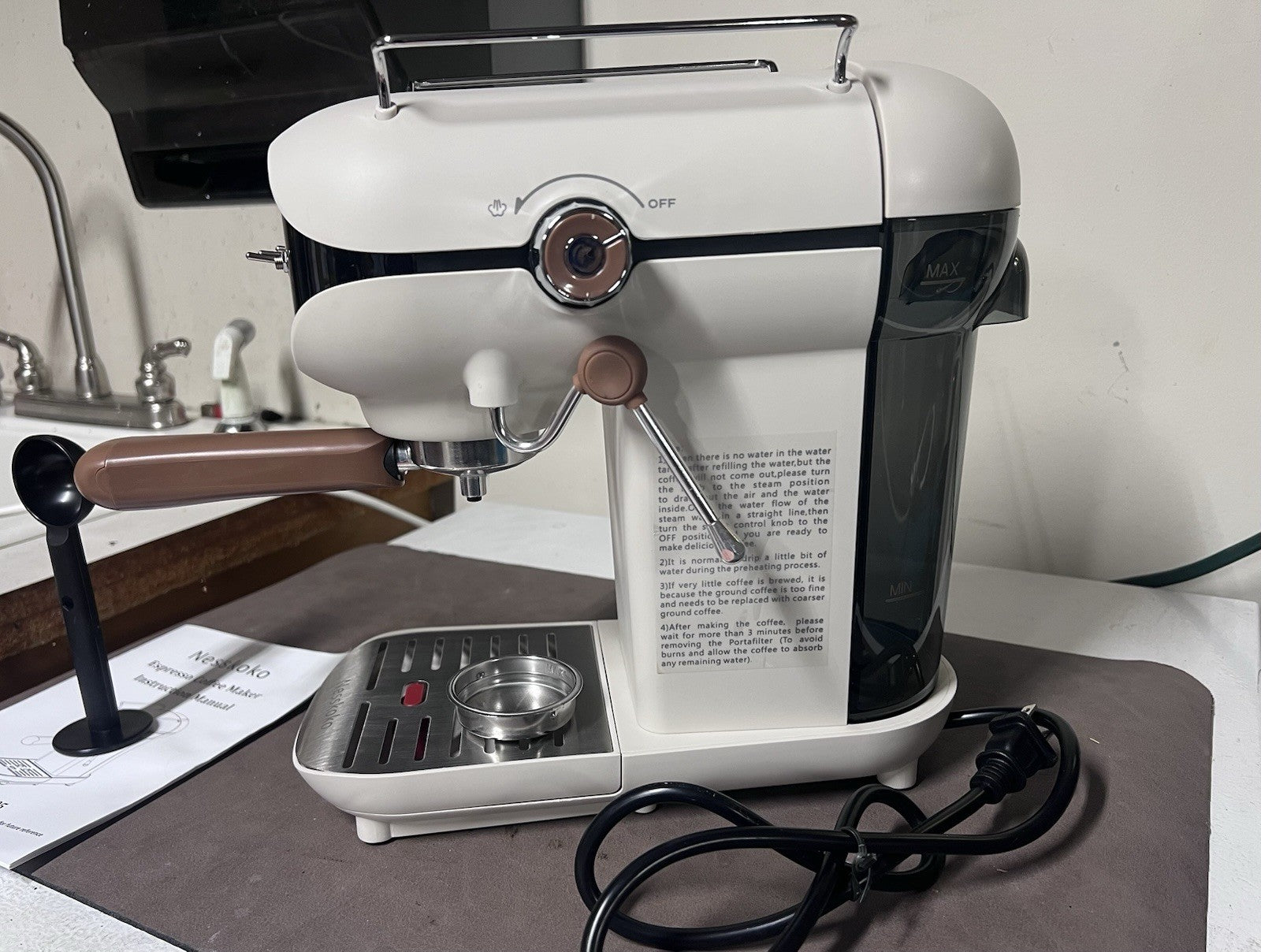Nesskoko Espresso Machine, 20 BAR Pump Temperature Control Open box. See photos