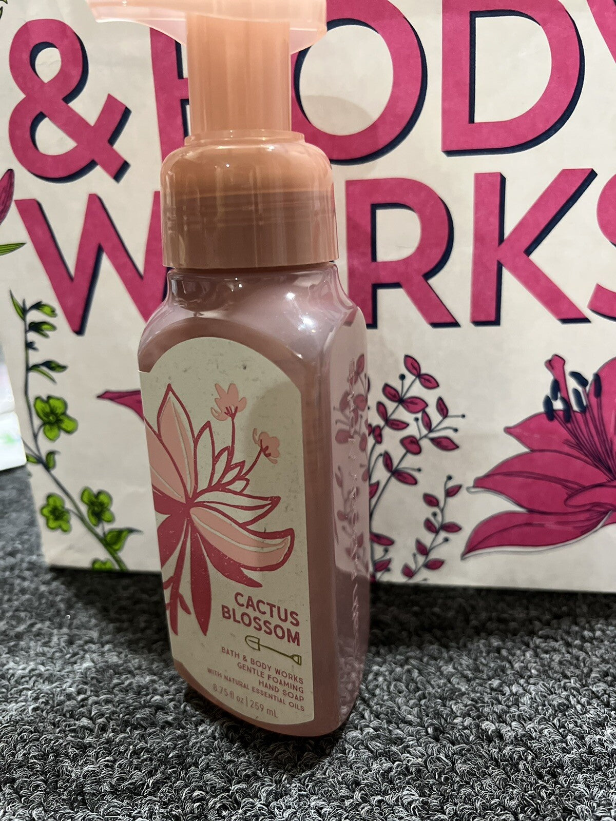 Bath and Body Works Cactus Blossom Foaming Hand Soap 8.75 fl oz