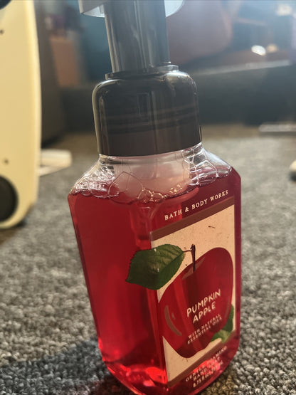 Bath and Body Works Gentle Forming Hand Soap Pumpkin Apple