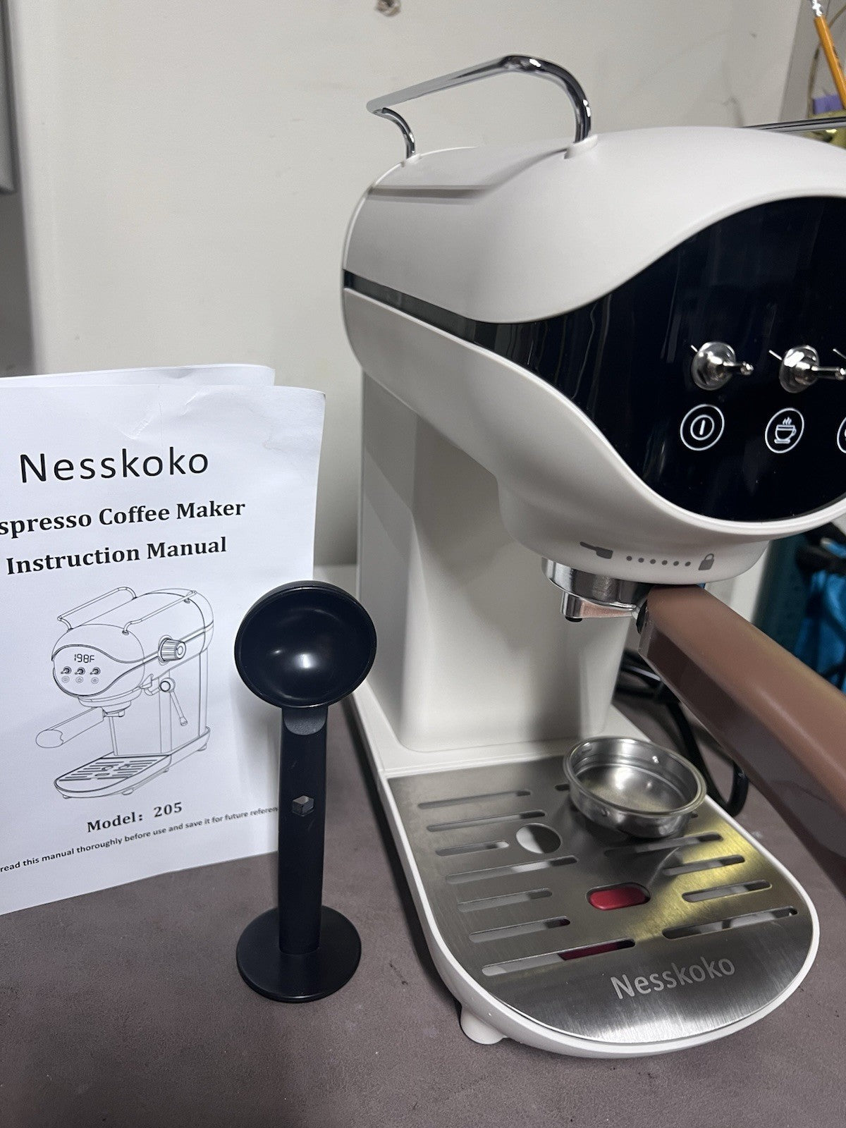 Nesskoko Espresso Machine, 20 BAR Pump Temperature Control Open box. See photos