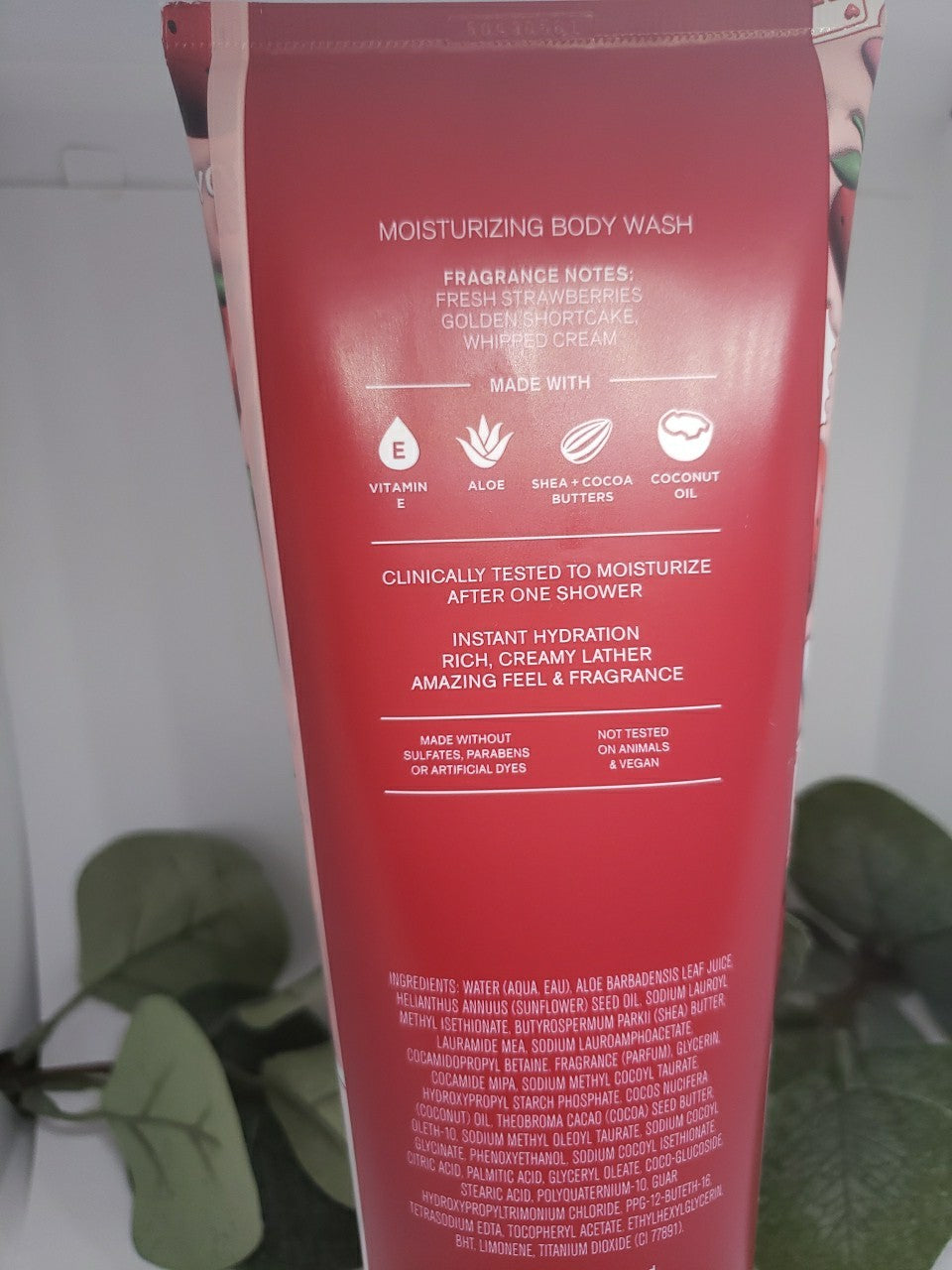 Strawberry Pound Cake Moisturizing Body Wash 10 oz Bath & Body Works