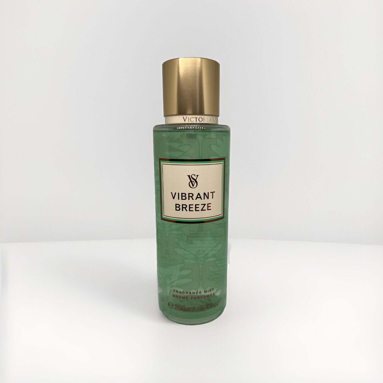 VICTORIA'S SECRET  VIBRANT BREEZE FRAGRANCE MIST NEW 8.4 FL OZ NEW IN BOX