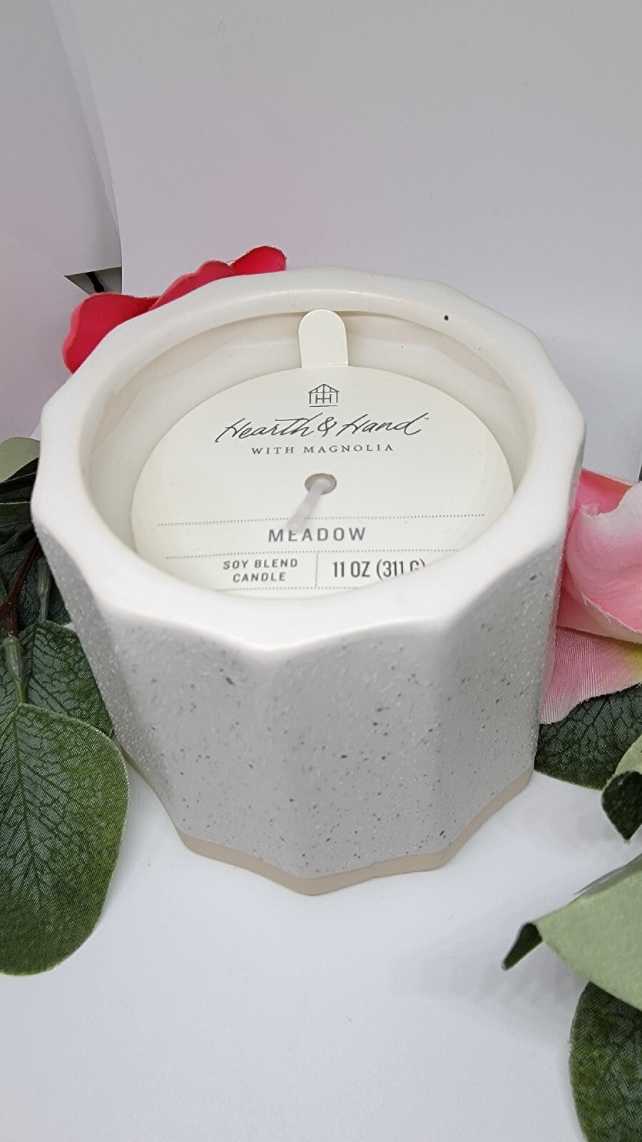 Hearth and Hand With Magnolia Soy Blend Candle Meadow Scent 