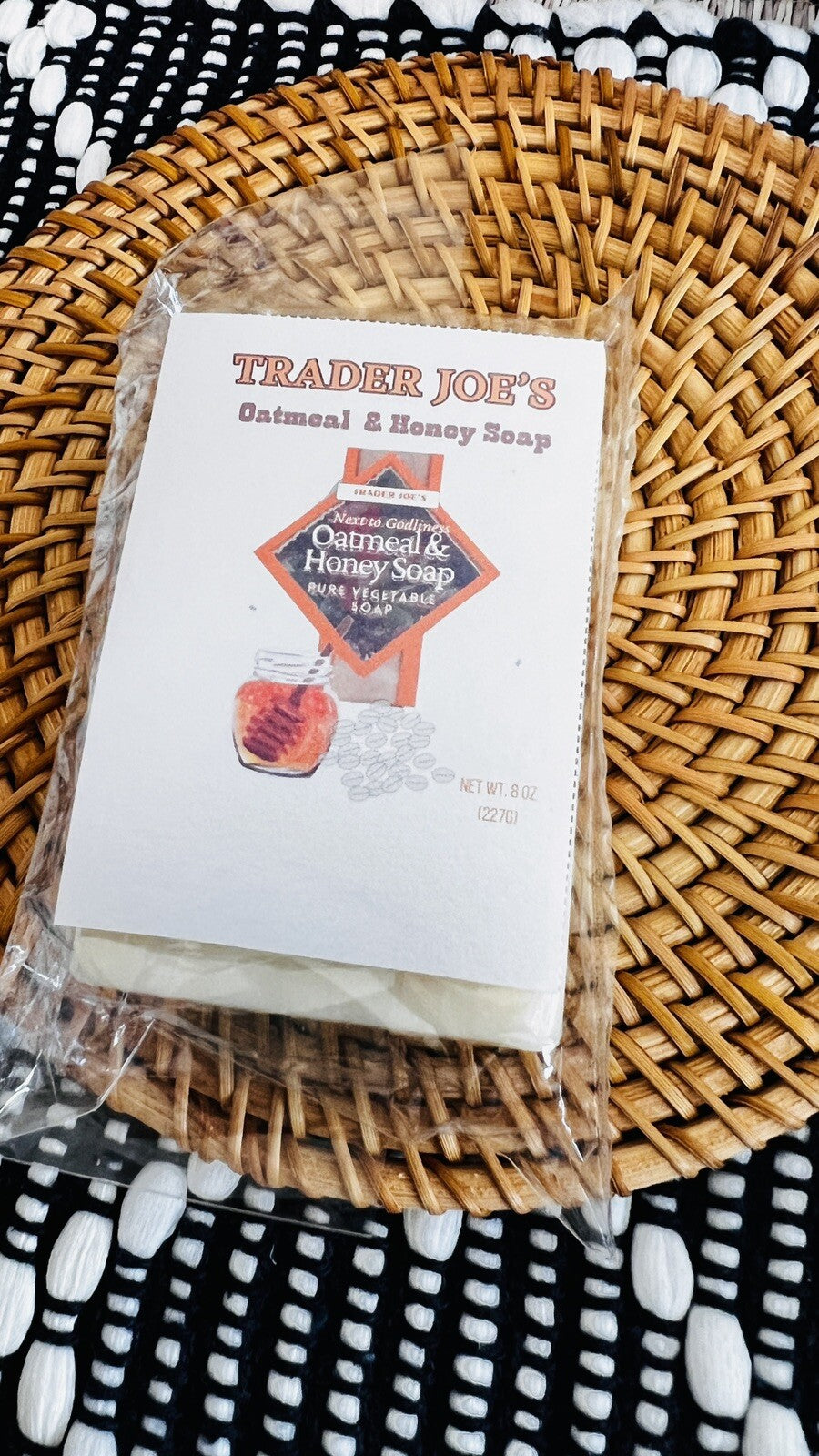 Trader Joe’s Oatmeal and Honey Pure Vegetable Soap Natural Bath -2 Bars NEW