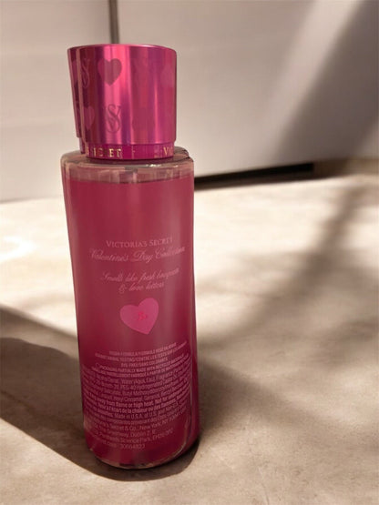 VICTORIA'S SECRET  Valentine Edition Bows & Roses Fragrance Mist New