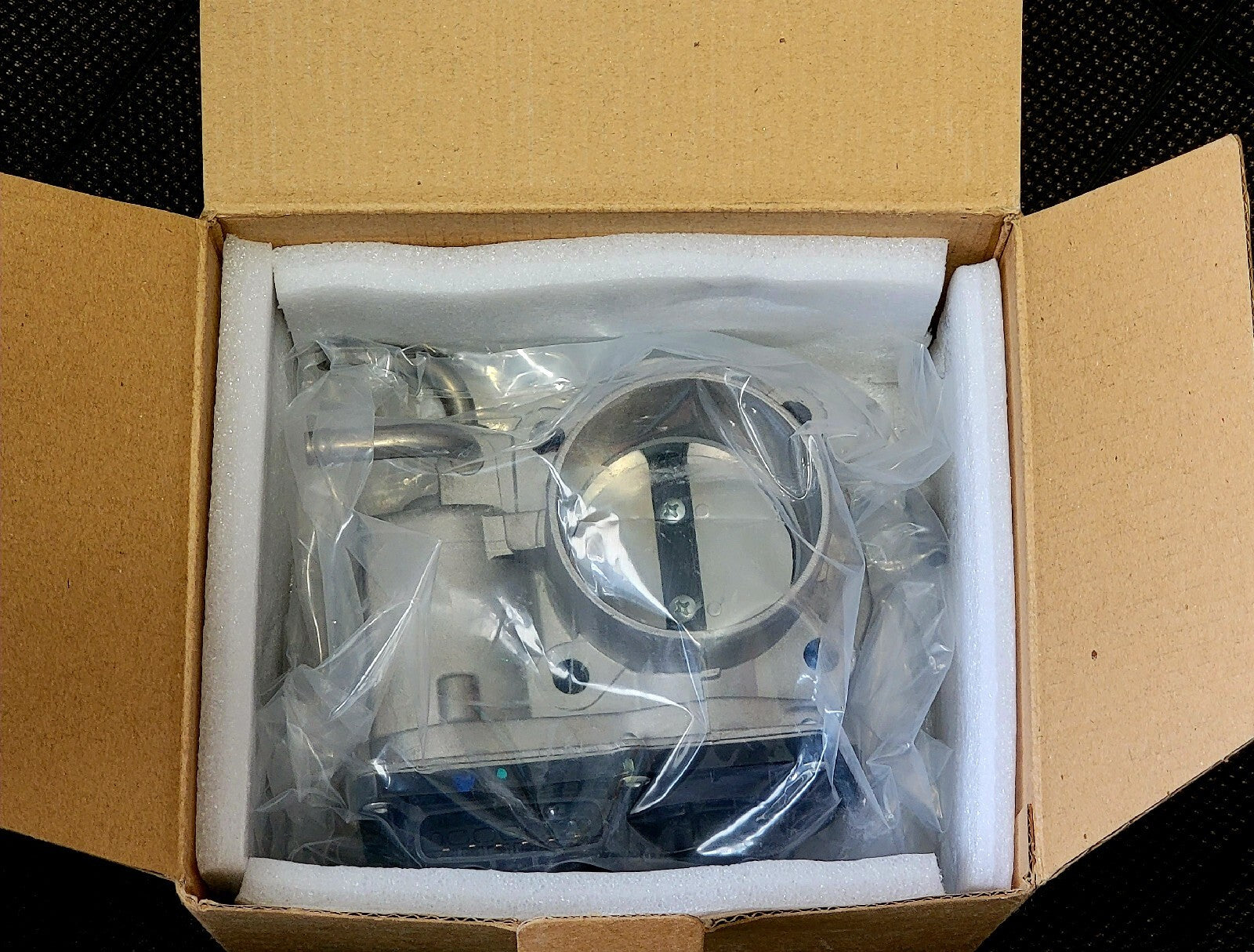 SCHNORKEL Fuel injection electric fuel throttle bodies 9E926-1103 A1 NIB