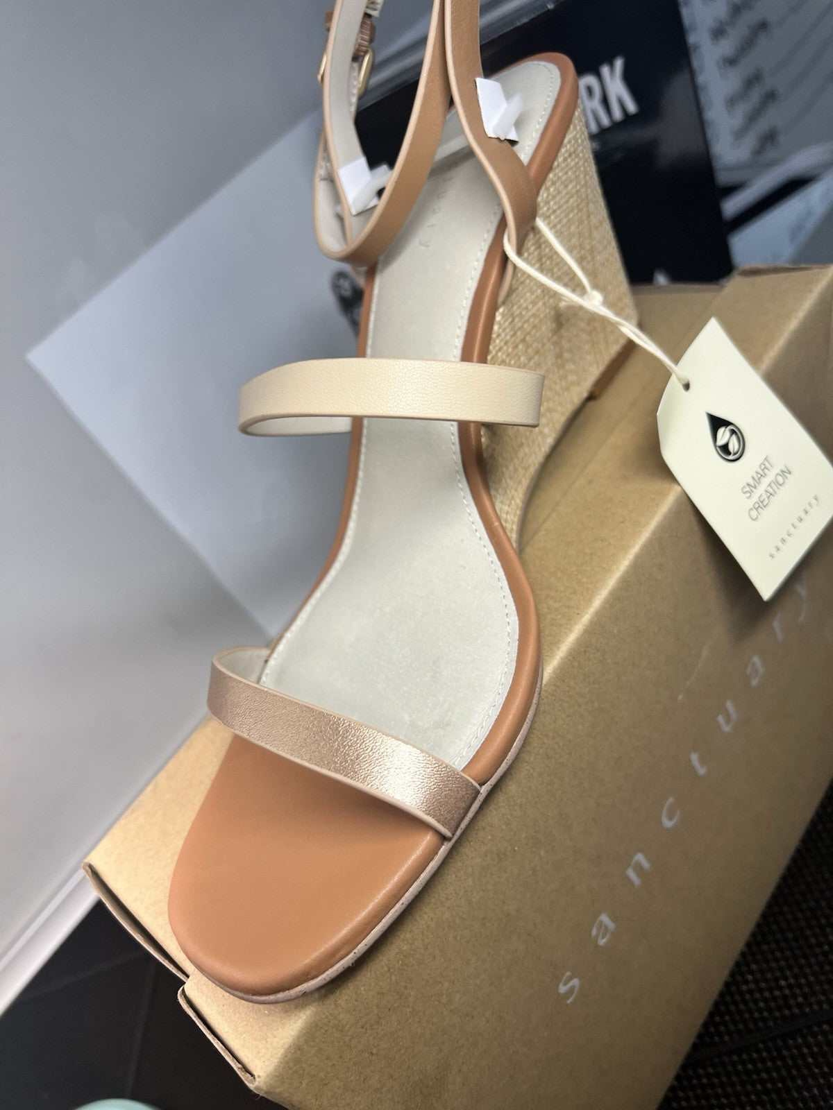 Sanctuary Women’s Sandals Nudemet/nude Size 11