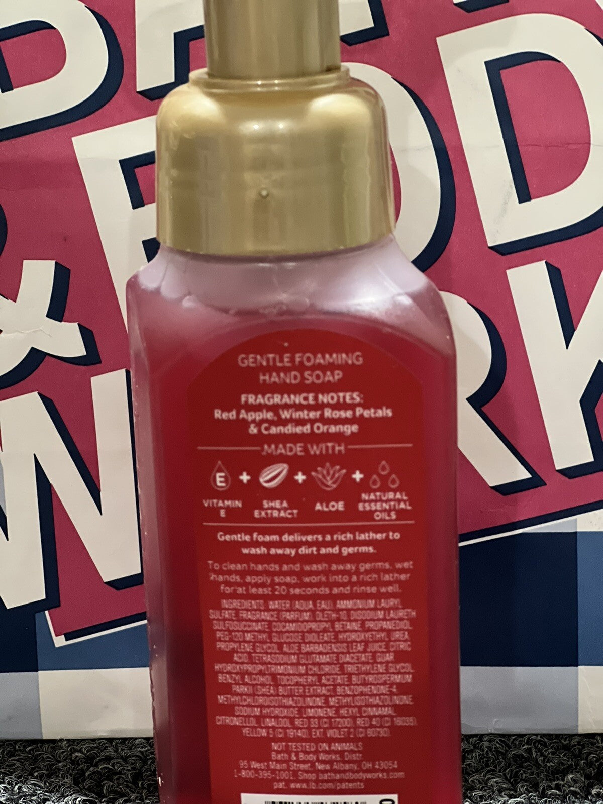 Bath and Body Works Winter Candy Apple Foaming Hand Soap 8.75 fl oz
