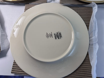 Lenox Plate Holiday Christmas Holly Porcelain 10.5" Dinnerplate 4pc  MSRP $78/pc