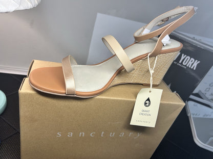 Sanctuary Women’s Sandals Nudemet/nude Size 11