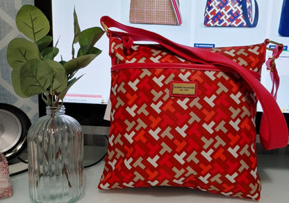 Tommy Hilfiger Logo Neon Pink Crossbody Medium Handbag NWT $78 (Sale $39.99)
