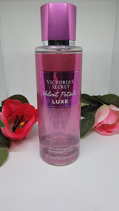 Victoria's Secret Velvet Petals LUXE 8.4oz/250 mL Fragrance Mist