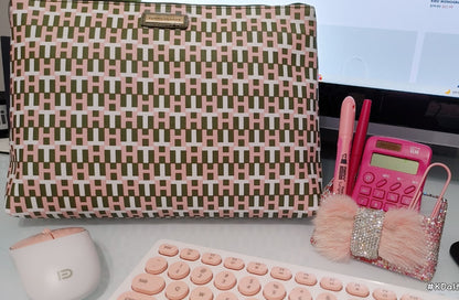 Tommy Hilfiger Cosmetic Makeup Travel Bag