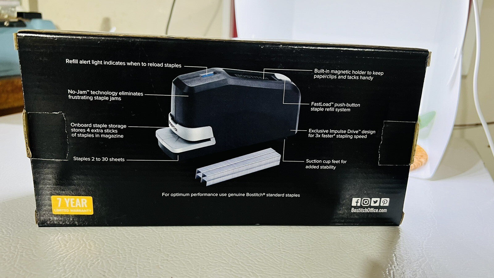 Bostitch Impulse 30 Electric Stapler(includes 840 staples), Value Kit /Black New