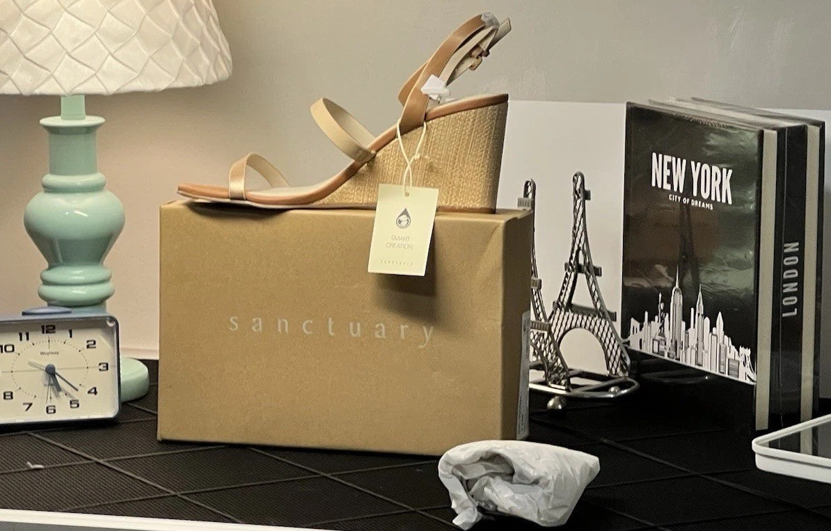 Sanctuary Women’s Sandals Nudemet/nude Size 11