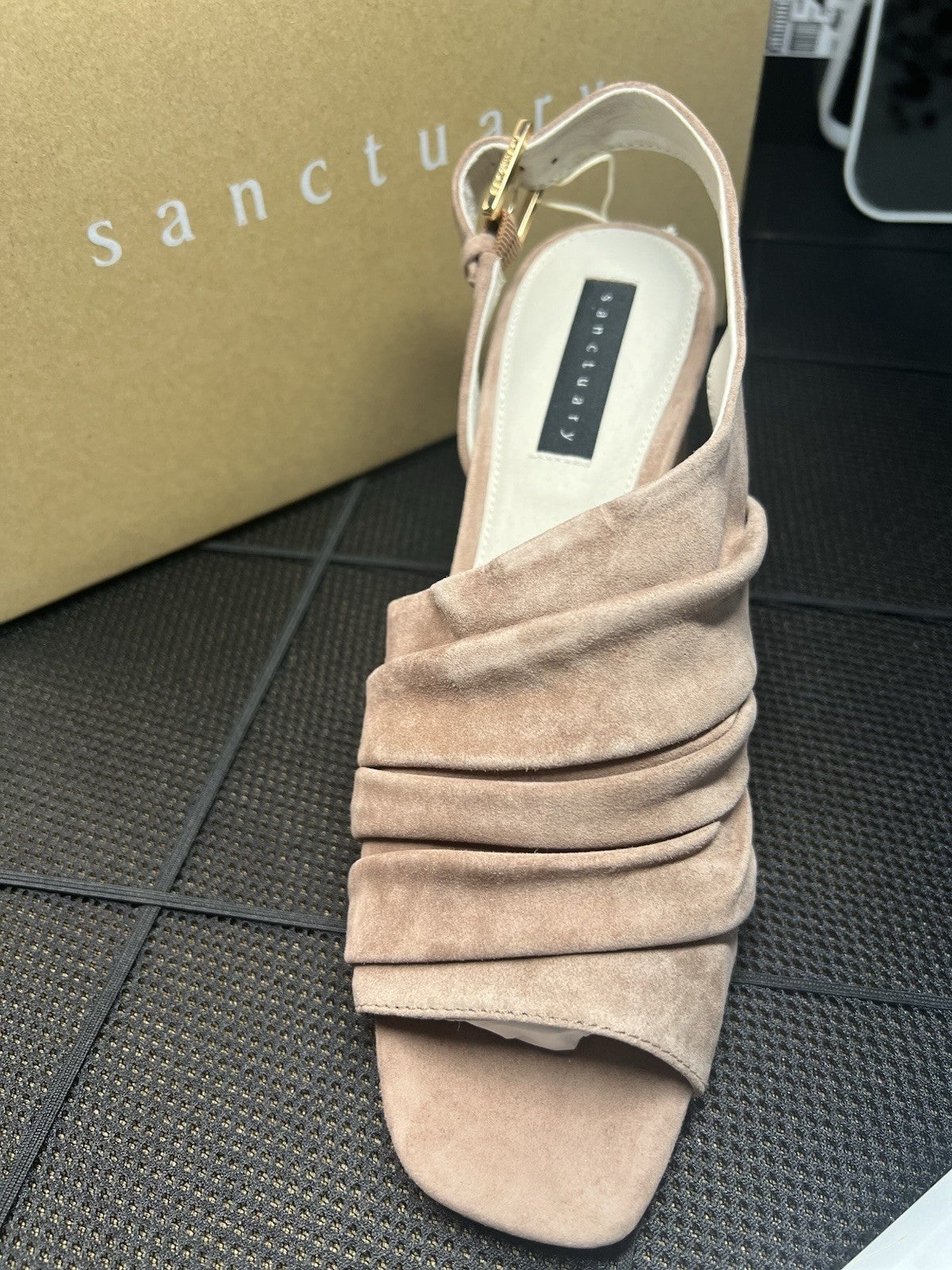 Sanctuary Regal Slouchy Asymmetric  Desert Taupe Sz 8.5 Wood Block Heel MSRP$139