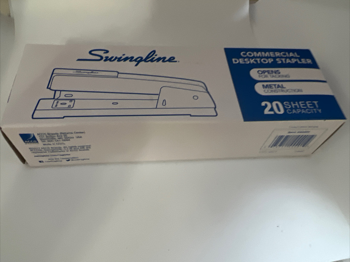 Stapler Desktop Swingline ( Opens For Tacking w/ 20 Sheet Capacity) Black