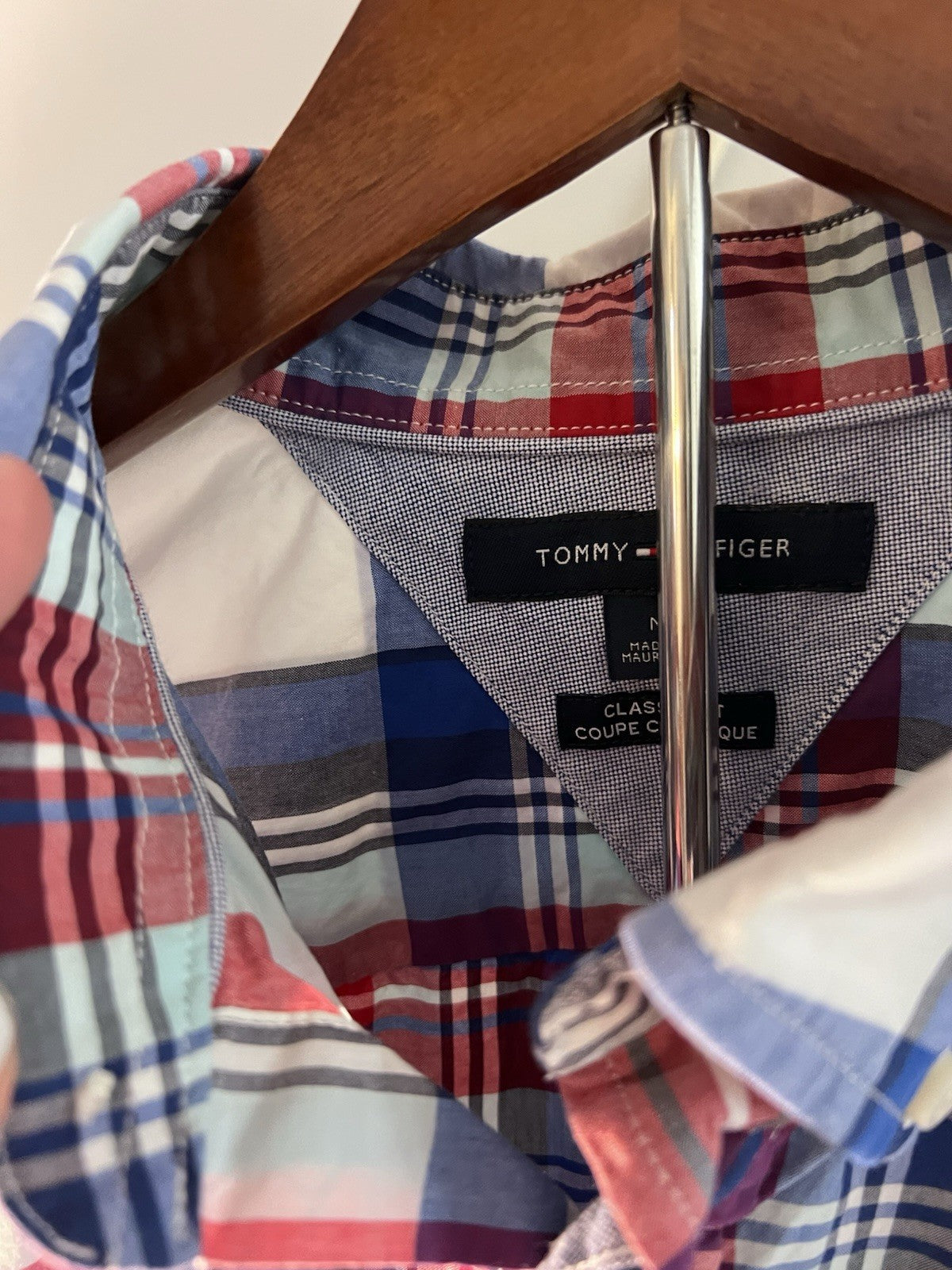 Tommy Hilfiger Men’s Blue Plaid Short Sleeve Button-Down Shirt M