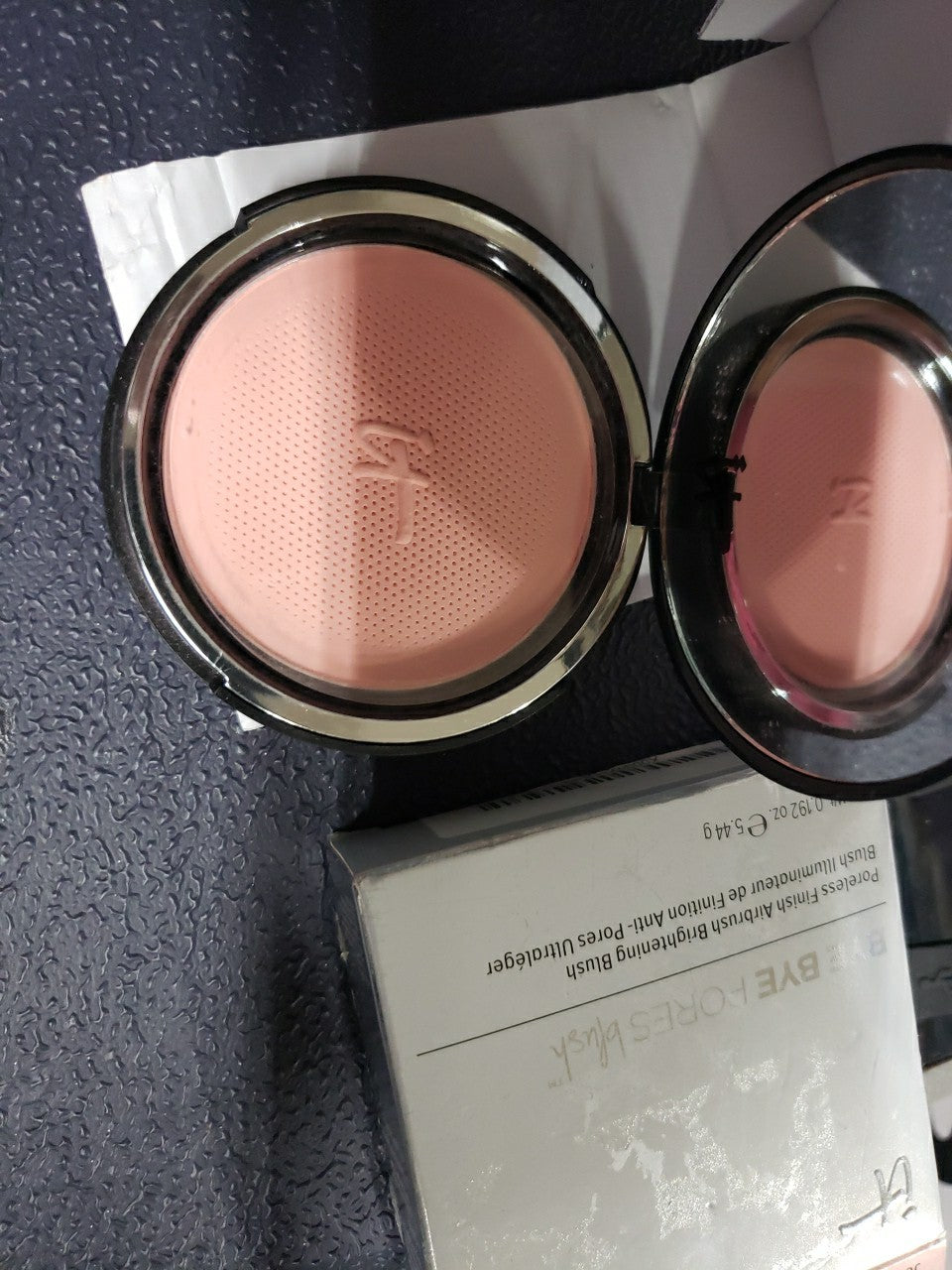 It Cosmetics Bye Bye Pores Blush full size Je Ne Sais Quoi Pink Cheek color New