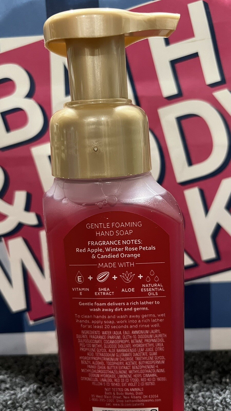 Bath and Body Works Winter Candy Apple Foaming Hand Soap 8.75 fl oz