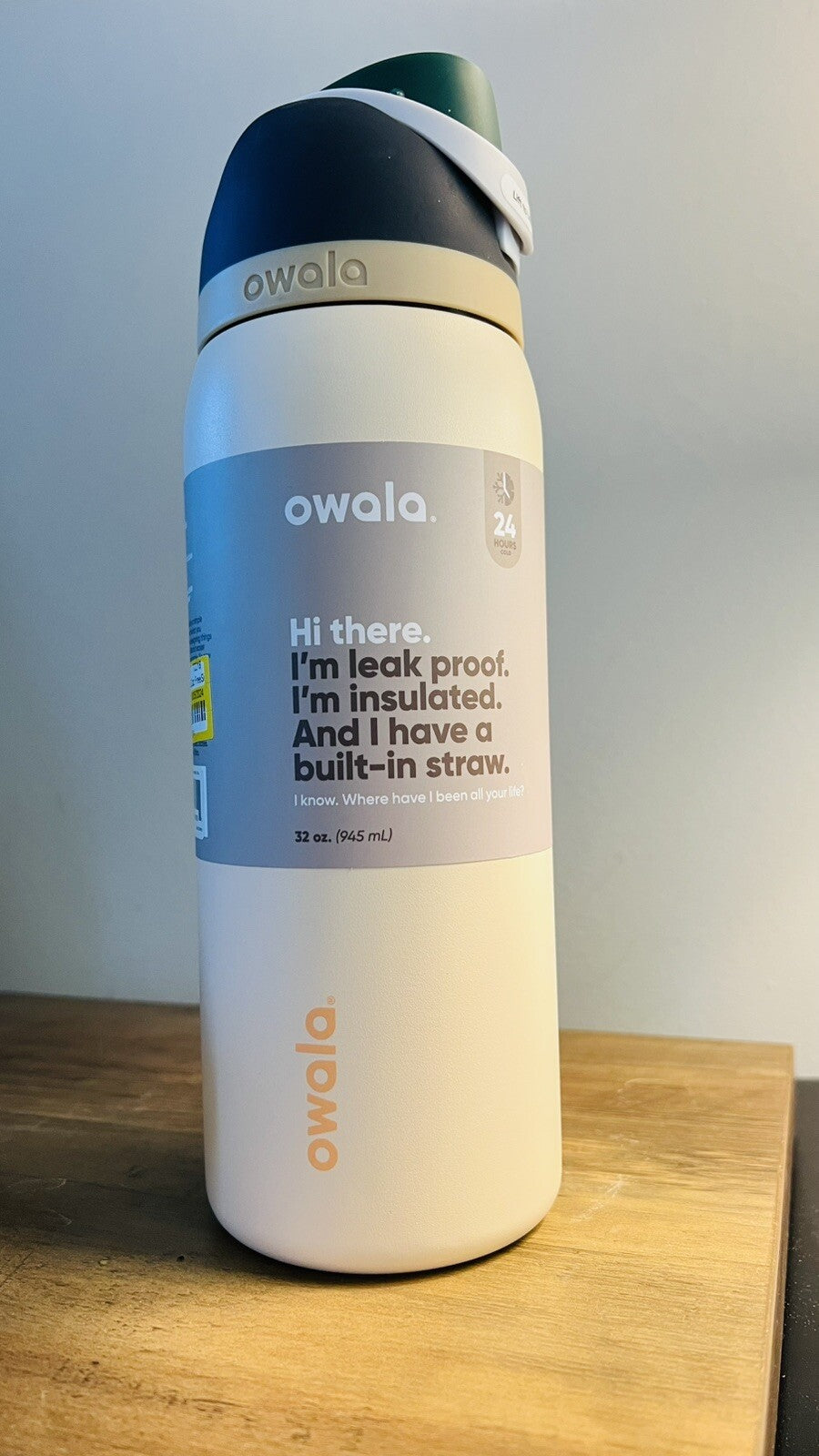 Owala FreeSip Stainless Steel Water Bottle 32oz  Color: Sandy Shores MSRP$80 NWB