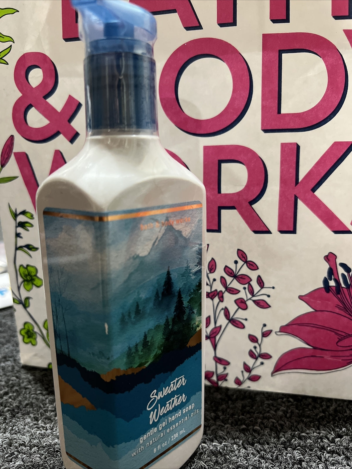 Bath and Body Works Sweater Weather Gentle Gel Hand Soap 8.0 fl oz