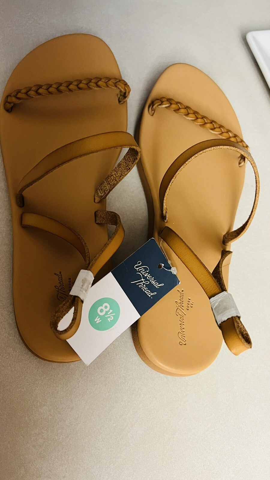 Women's Universal Thread Tommie Flat Sandals Tan Size 8 1/2