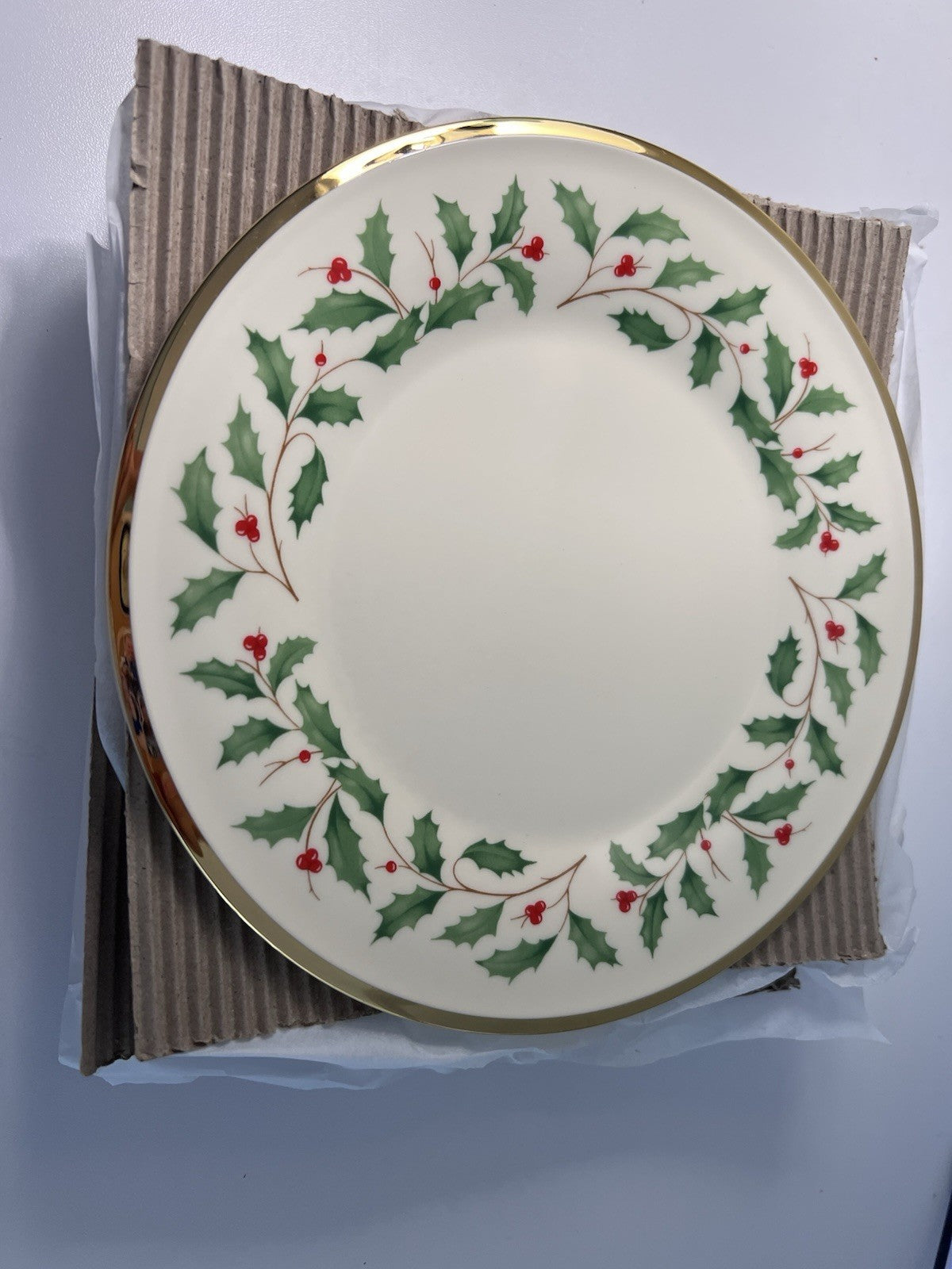 Lenox Plate Holiday Christmas Holly Porcelain 10.5" Dinnerplate 4pc  MSRP $78/pc