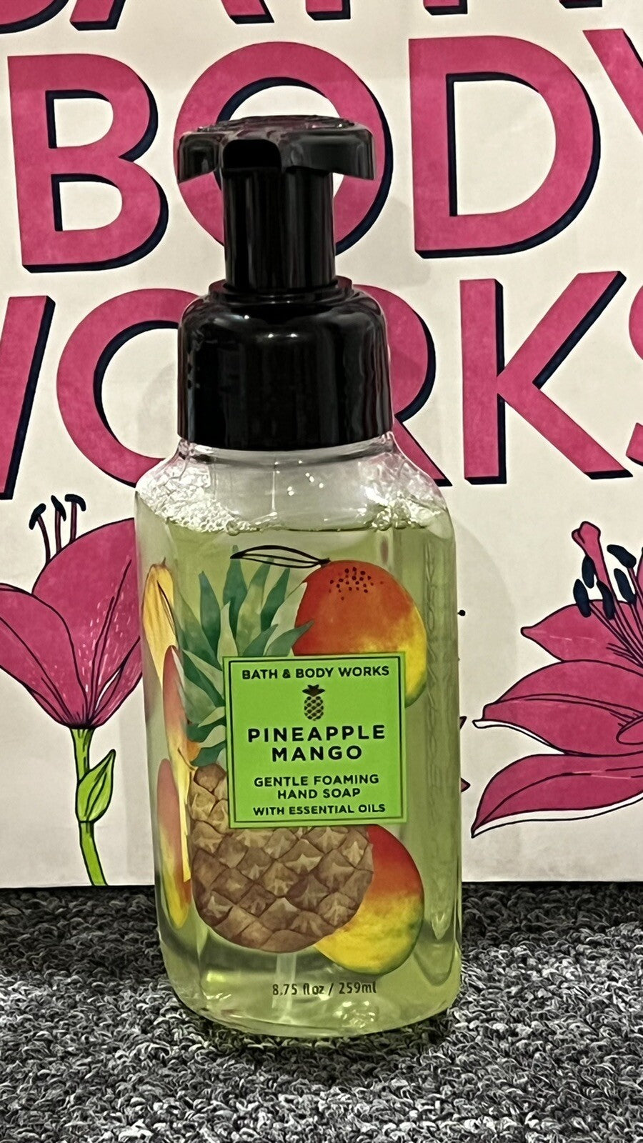 Bath and Body Works Pineapple Mango Foaming Hand Soap 8.75 fl oz