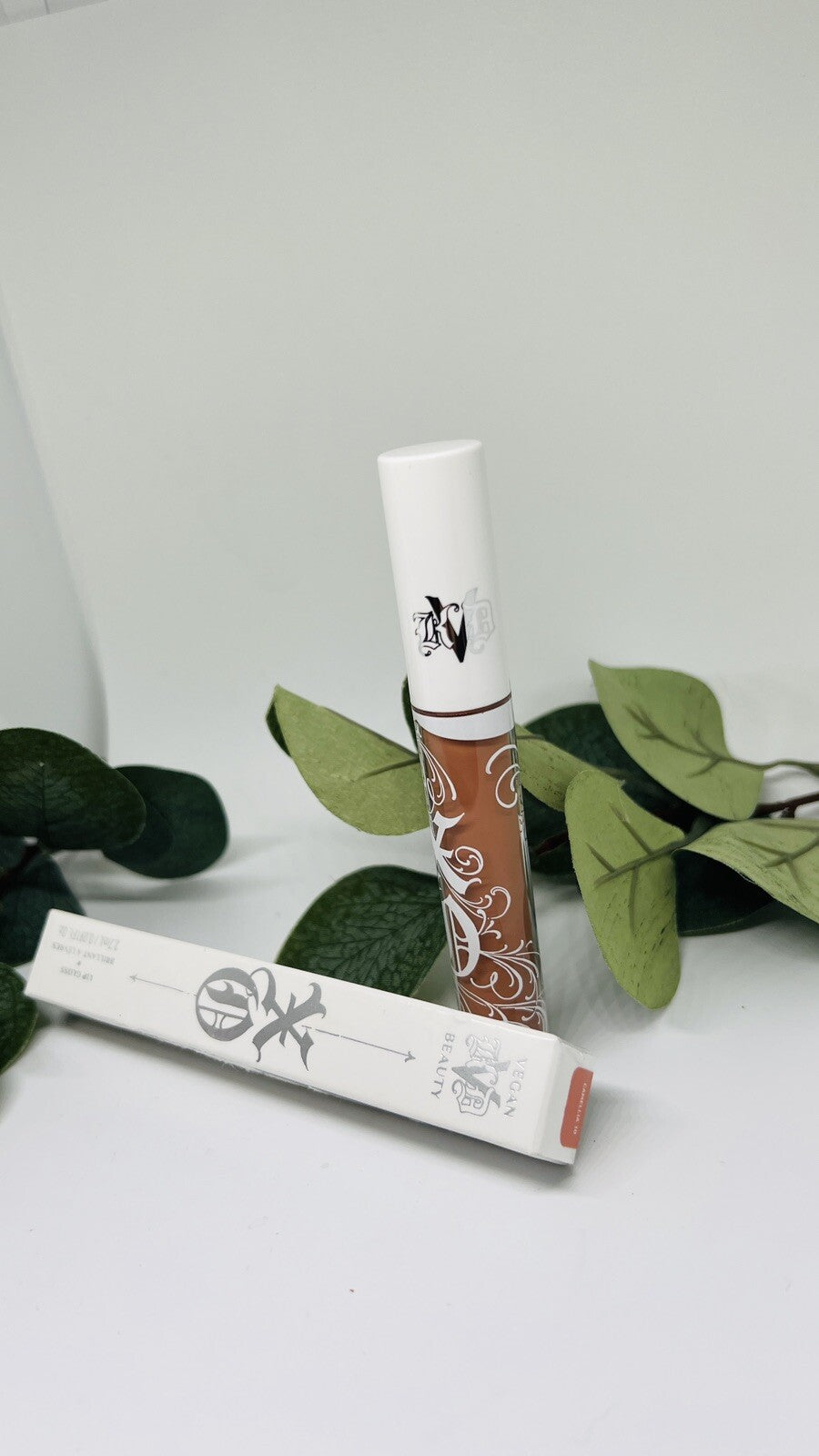 KVD Kat Von D XO High Shine Lip Gloss CAMELLIA 10 Brand New In Box Authentic!