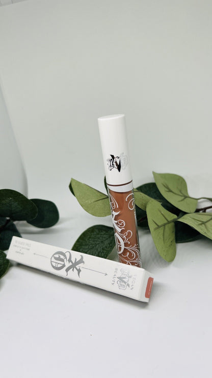 KVD Kat Von D XO High Shine Lip Gloss CAMELLIA 10 Brand New In Box Authentic!